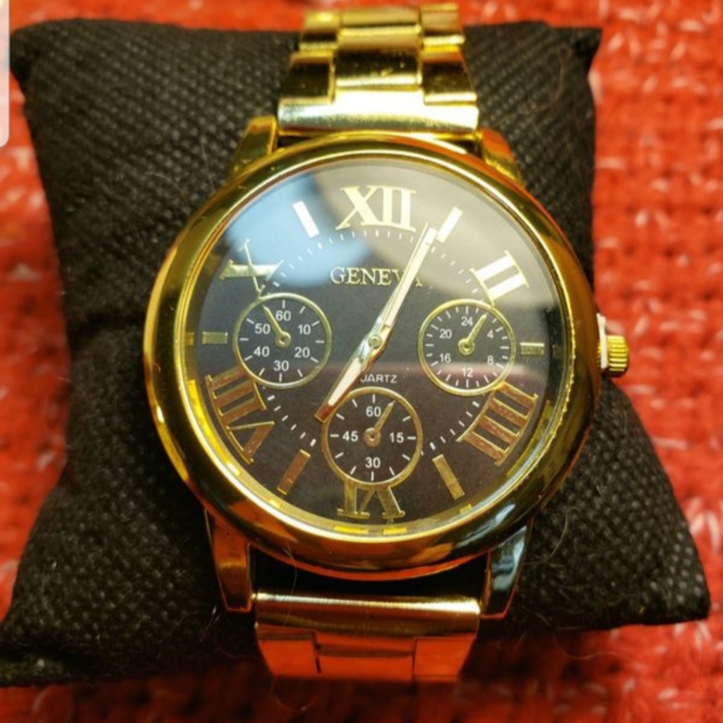 Geneva Unisex Gold Tone Watch 59
